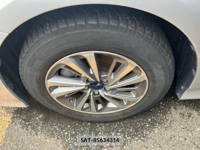 Toyota PRIUS 2020-08 8781666-7
