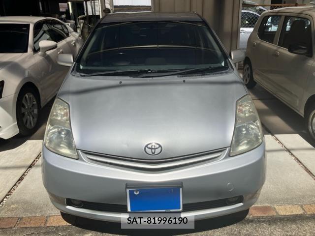Toyota PRIUS 2004-03 8781693-1