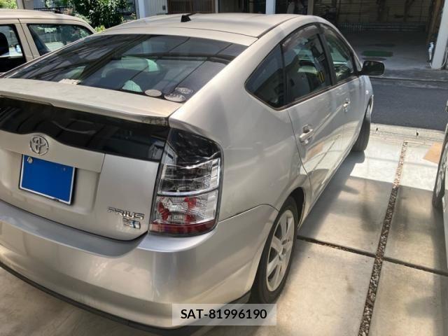 Toyota PRIUS 2004-03 8781693-5