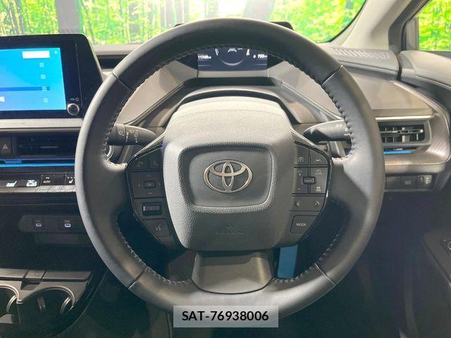Toyota PRIUS 2023-08 8781649-11