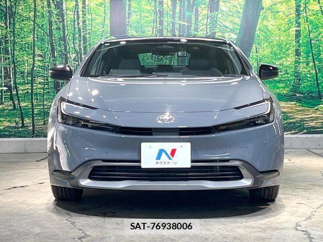 Toyota PRIUS 2023-08 8781649-14