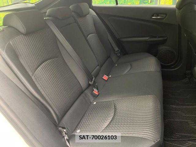 Toyota PRIUS 2017-03 8781662-8