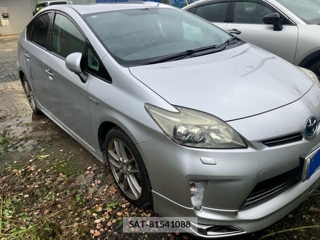 Toyota PRIUS 2012-01 8781701-0