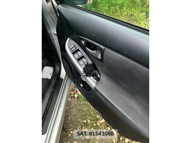 Toyota PRIUS 2012-01 8781701-9