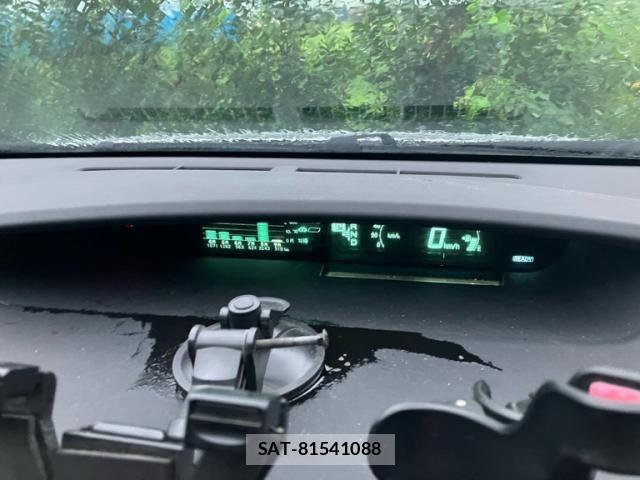 Toyota PRIUS 2012-01 8781701-16