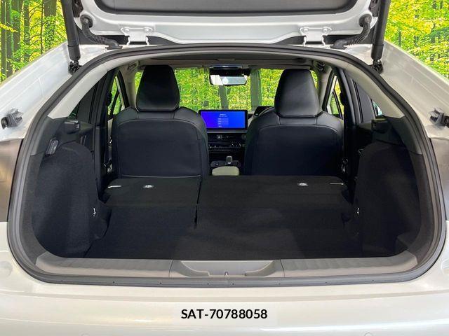 Toyota PRIUS 2025-12 8781641-9