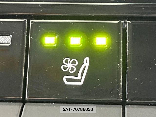 Toyota PRIUS 2025-12 8781641-5
