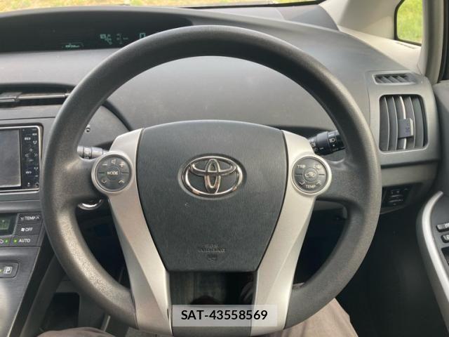 Toyota PRIUS 2009-09 8783075-12