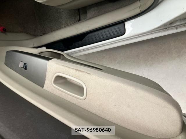 Toyota PRIUS 2008-06 8781690-13