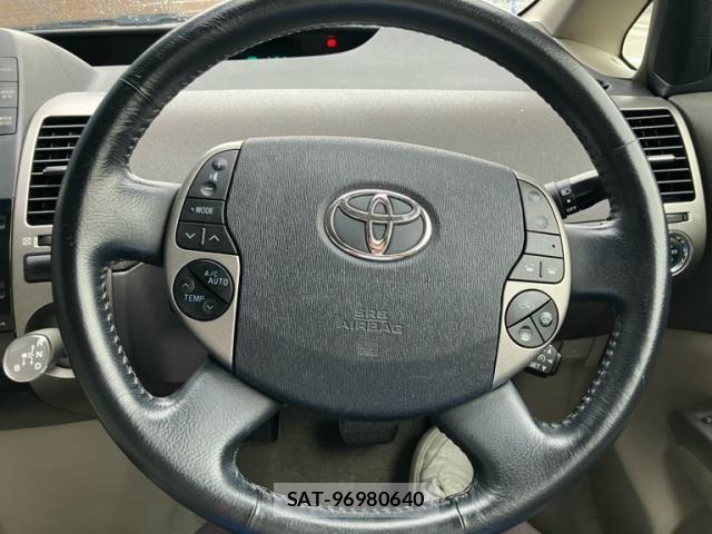 Toyota PRIUS 2008-06 8781690-14