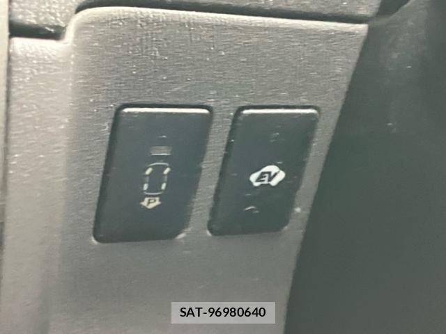 Toyota PRIUS 2008-06 8781690-21