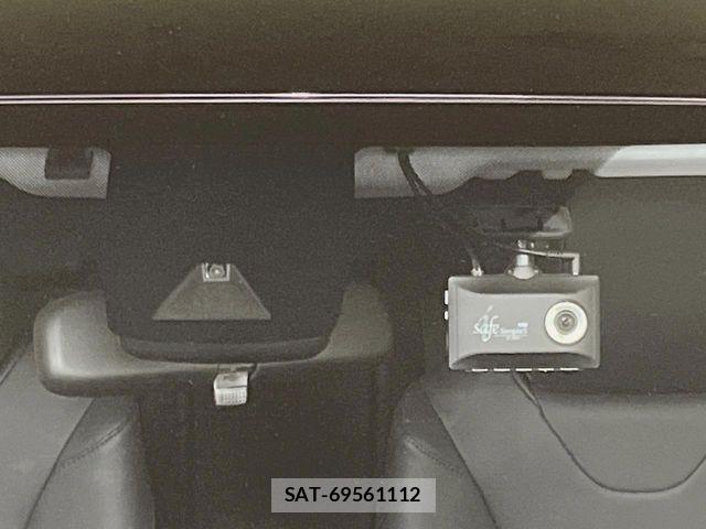 Toyota PRIUS 2021-10 8781650-2