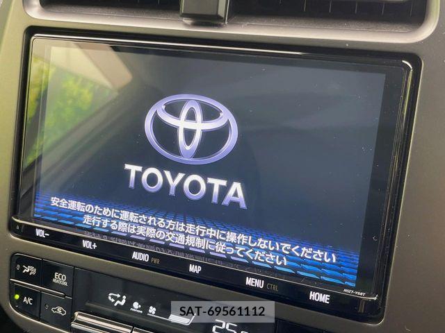 Toyota PRIUS 2021-10 8781650-3
