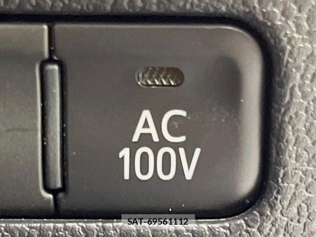 Toyota PRIUS 2021-10 8781650-6