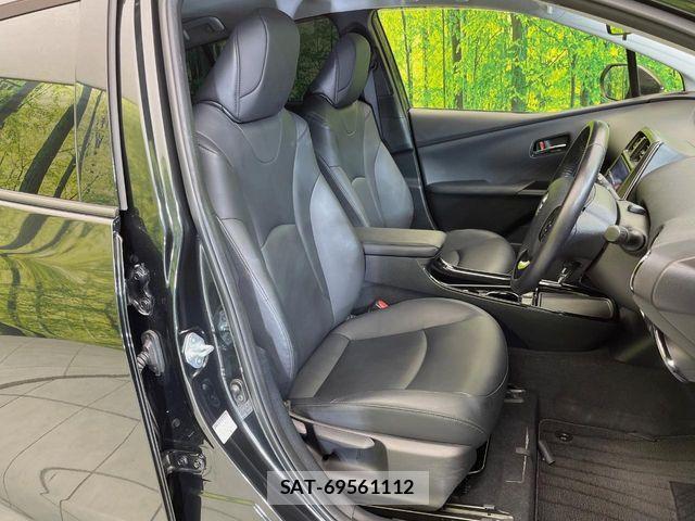 Toyota PRIUS 2021-10 8781650-7