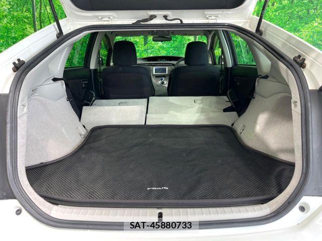 Toyota PRIUS 2012-03 8781676-9