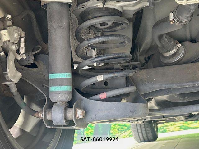 Toyota PRIUS 2012-07 8781674-19