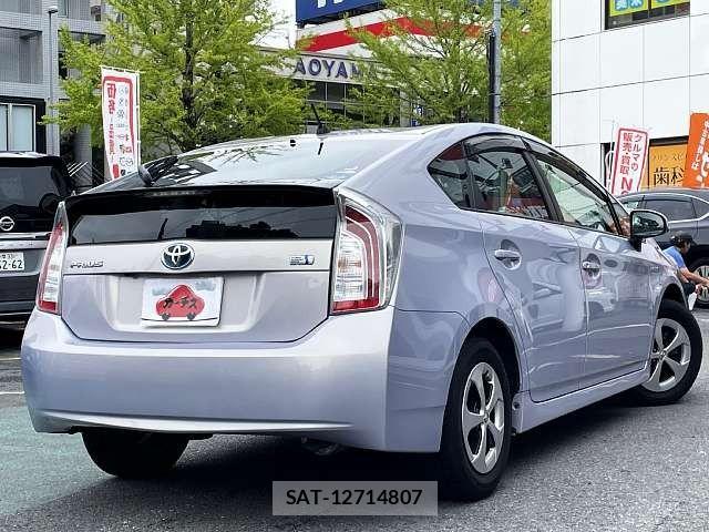 Toyota PRIUS 2012-07 8781672-2