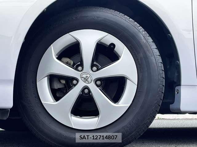 Toyota PRIUS 2012-07 8781672-3