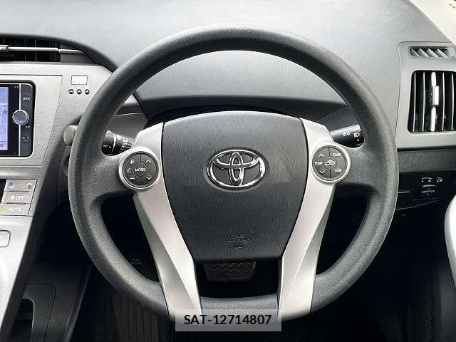 Toyota PRIUS 2012-07 8781672-4