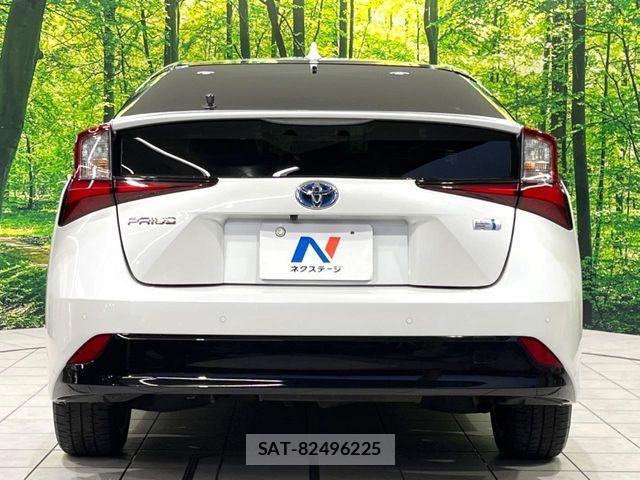 Toyota PRIUS 2021-03 8781653-14