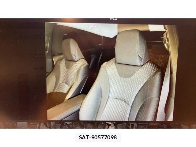 Toyota PRIUS 2018-05 8781668-14