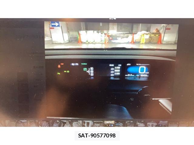 Toyota PRIUS 2018-05 8781668-17