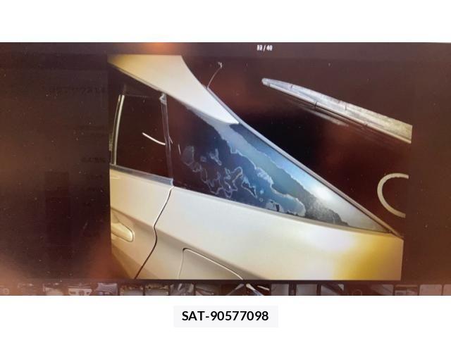 Toyota PRIUS 2018-05 8781668-26