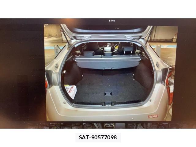 Toyota PRIUS 2018-05 8781668-5