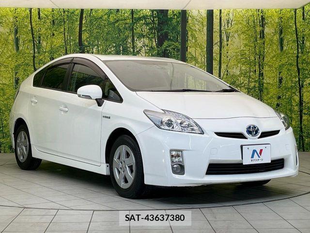 Toyota PRIUS 2011-11 8781678-15