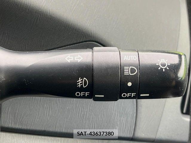 Toyota PRIUS 2011-11 8781678-6