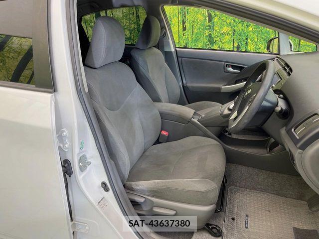 Toyota PRIUS 2011-11 8781678-7