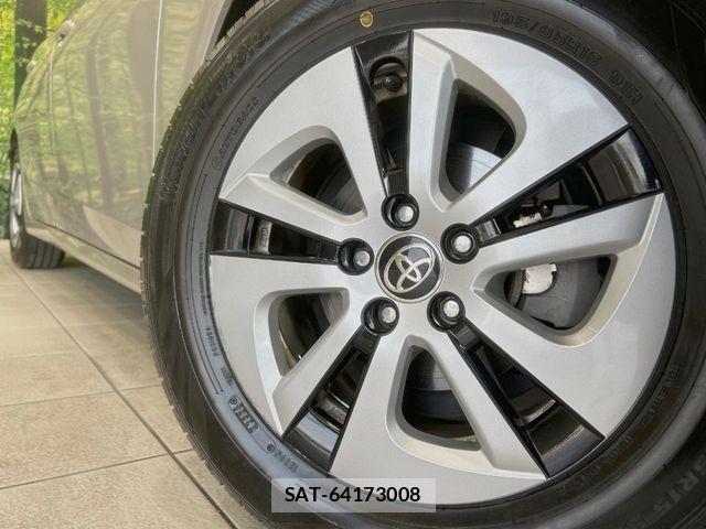 Toyota PRIUS 2016-12 8781660-12