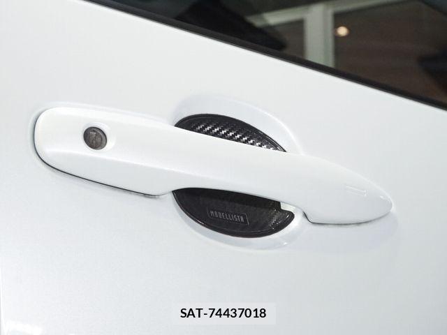 Toyota PRIUS 2023-06 8781643-9