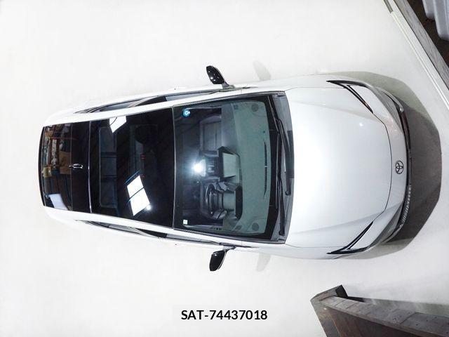 Toyota PRIUS 2023-06 8781643-16