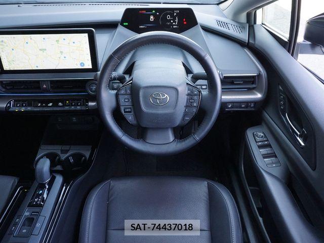 Toyota PRIUS 2023-06 8781643-18