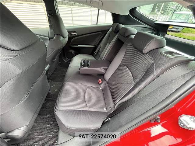 Toyota PRIUS 2019-12 8781659-15