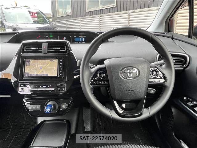 Toyota PRIUS 2019-12 8781659-19