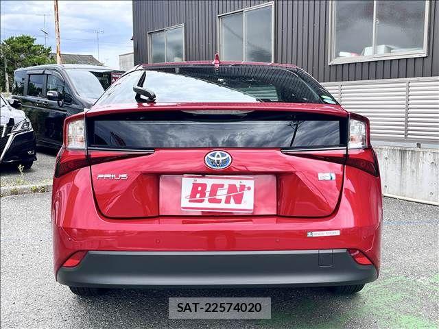 Toyota PRIUS 2019-12 8781659-3