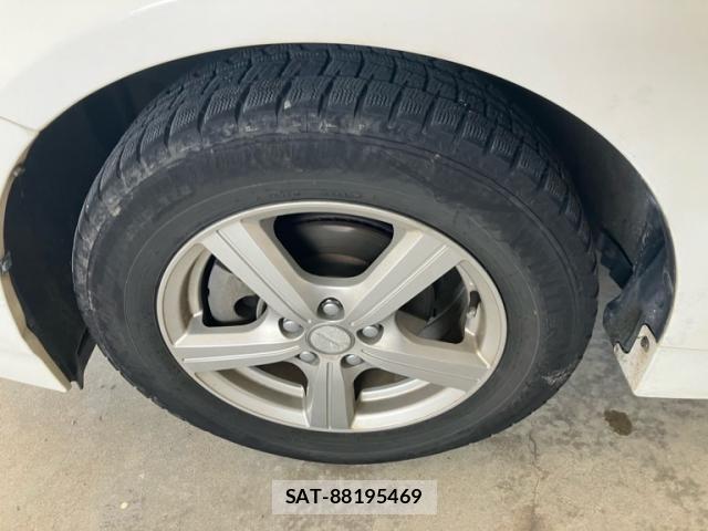 Toyota PRIUS 2013-10 8783072-7