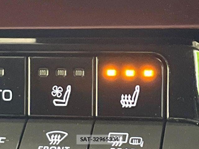 Toyota PRIUS 2024-02 8781646-6