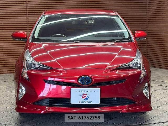 Toyota PRIUS 2016-04 8797164-14