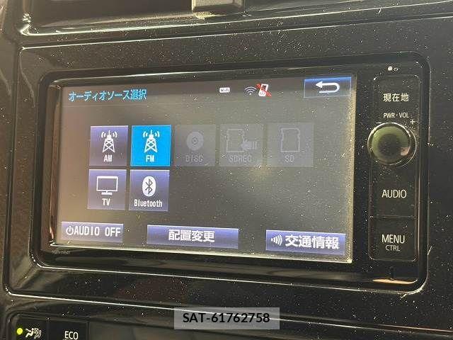 Toyota PRIUS 2016-04 8797164-3