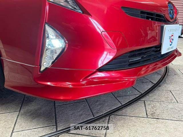 Toyota PRIUS 2016-04 8797164-4