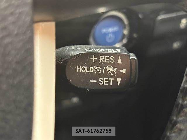 Toyota PRIUS 2016-04 8797164-5