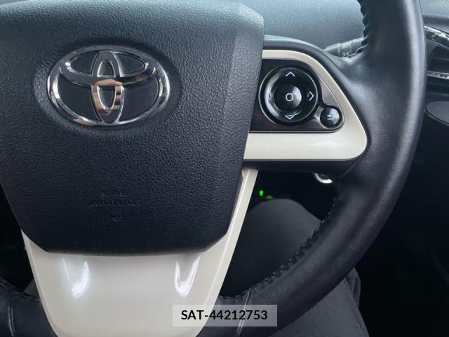 Toyota PRIUS 2017-07 8797170-18