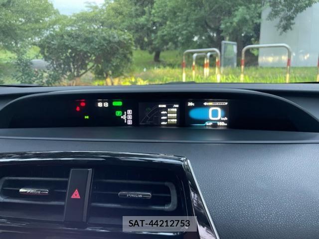 Toyota PRIUS 2017-07 8797170-19