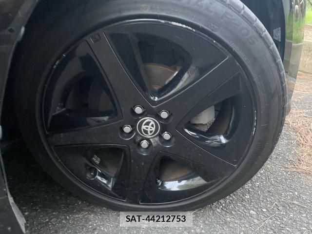 Toyota PRIUS 2017-07 8797170-4