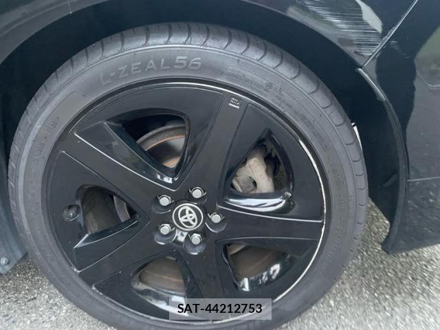 Toyota PRIUS 2017-07 8797170-6