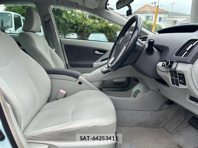 Toyota PRIUS 2009-06 8797183-9